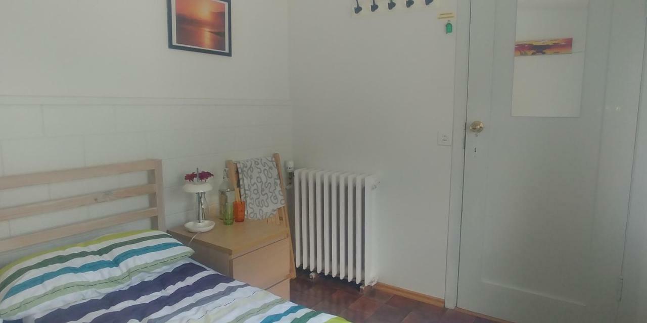 East Iceland Homestay Eskifjorthur Екстер'єр фото
