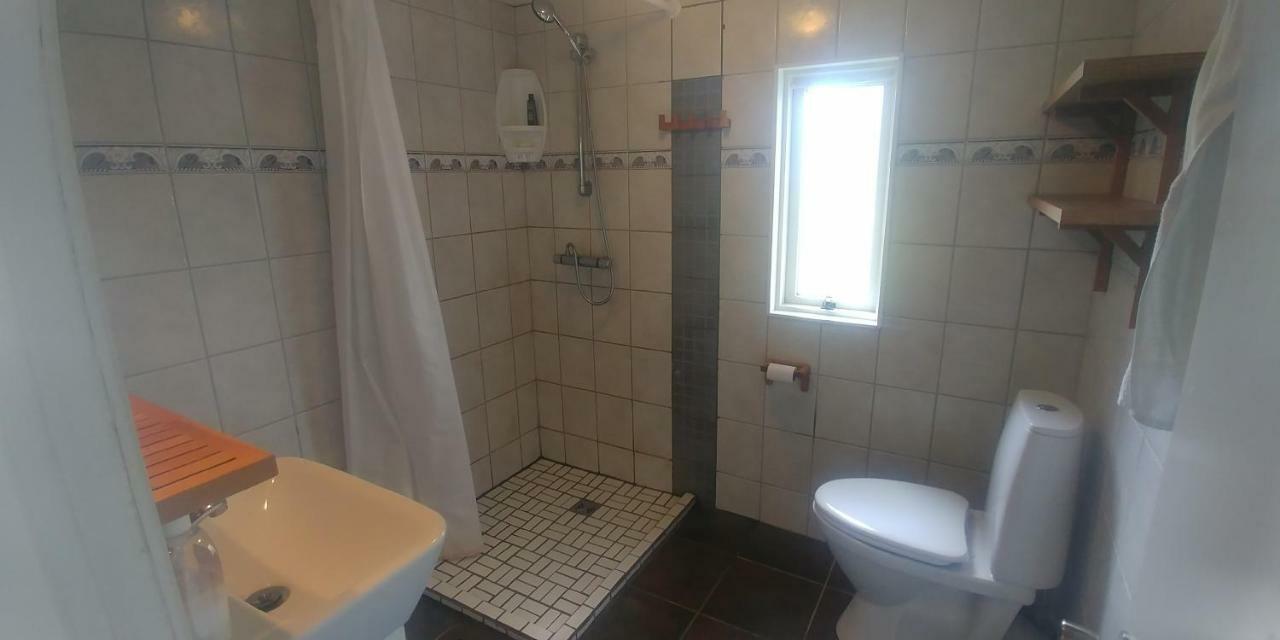 East Iceland Homestay Eskifjorthur Екстер'єр фото