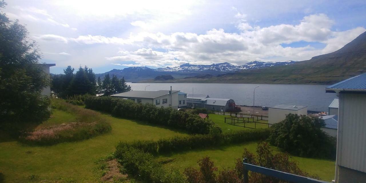 East Iceland Homestay Eskifjorthur Екстер'єр фото