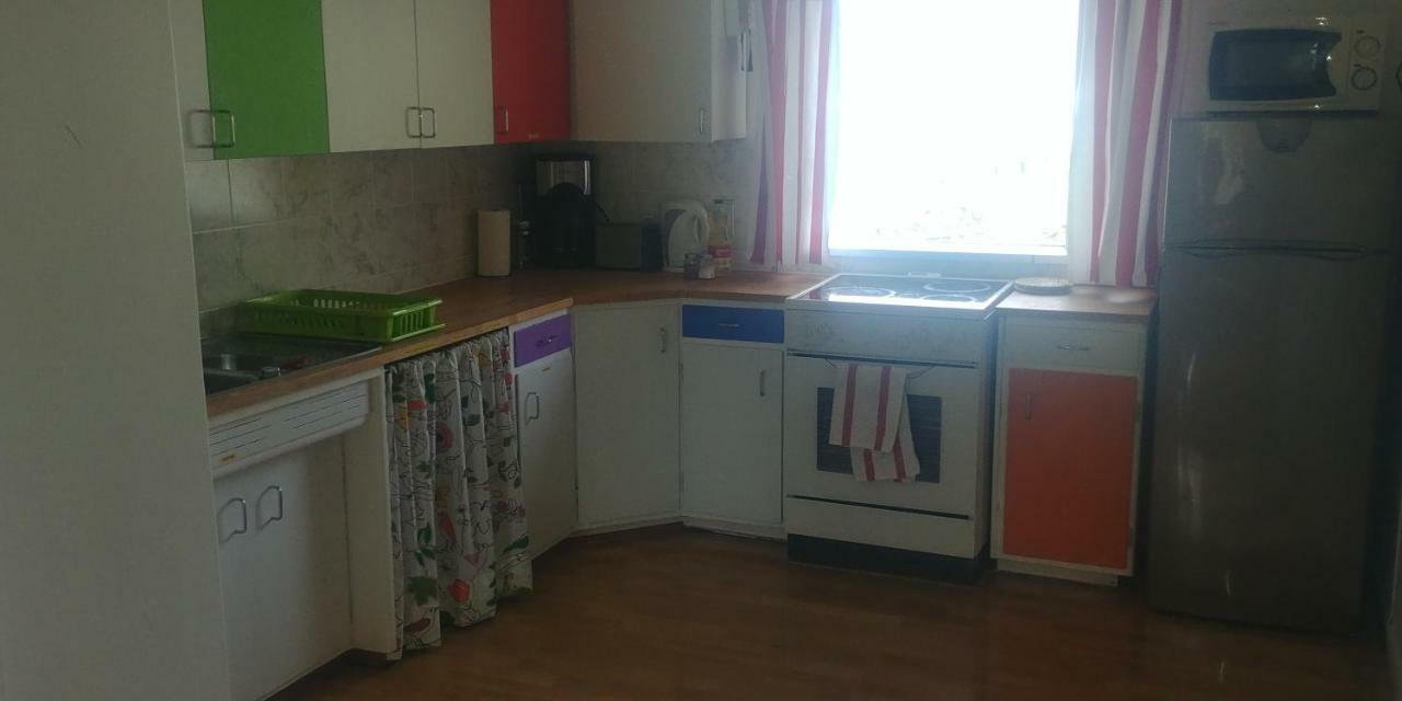 East Iceland Homestay Eskifjorthur Екстер'єр фото
