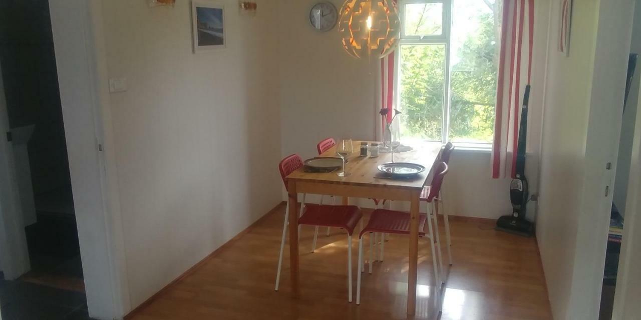 East Iceland Homestay Eskifjorthur Екстер'єр фото